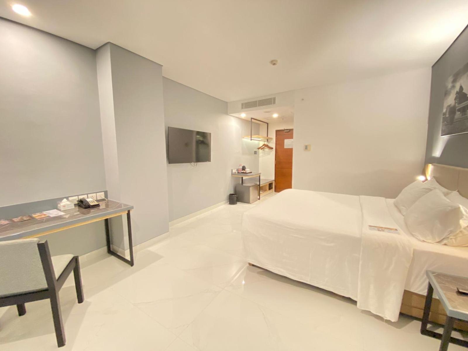 The 1O1 Malang Oj Hotel Eksteriør billede